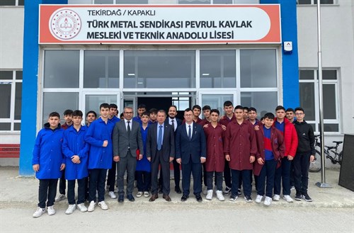 Türk Metal Sendikası Pevrul Kavlak Mesleki ve Teknik Anadolu Lisesi Atölye Açılışları Yapıldı
